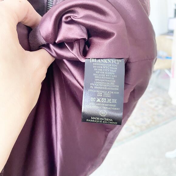 Blank NYC 100% Leather Suede Zipper Mini Skirt - Picture 5 of 8